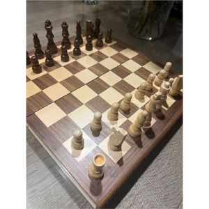 Jeu d'échecs en bois pliable fait main sur mesure, échiquier en bois de qualité supérieure, pièces d'échecs Staunton, jeu d'échecs classique portable de voyage - Product Image 1
