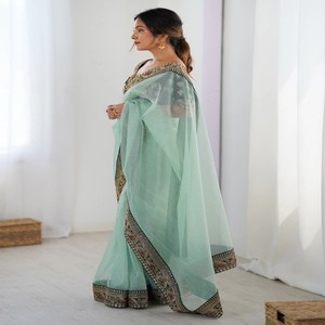 Sari de Boda VASTRA COTTAGE con Borde de Encaje Bordado y Blusa Banglori sin Coser a Juego, Ropa Étnica Tradicional - Product Image 6