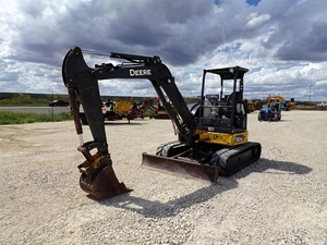 Mid Size Digging <b>Machine</b> Ready For Trenching And Drainage Operations - Product Image 2