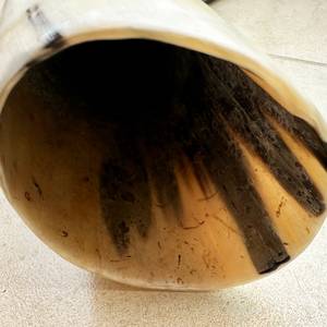 Vaso para beber de cuerno de búfalo negro pulido, marbrado, de bisono, de cuerno en polvo, y de cuerno de búfalo auténtico, disponible en varios tamaños. - Product Image 6