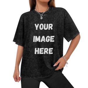 เสื้อยืดคอกลมแขนสั้นทรงปกติสำหรับผู้ชาย ผ้าฝ้ายเจอร์ซีย์ 100% ระบายอากาศได้ดี น้ำหนัก 220 กรัม  รับสกรีนลายตัวอักษรด้านหน้าตามแบบที่ต้องการ - Product Image 1