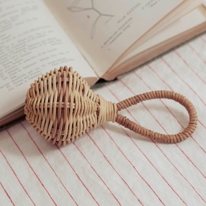Mordedor vibrador hecho a mano con asa de anillo, juguetes para bebés recién nacidos, mordedores tejidos de ratán - Product Image 4