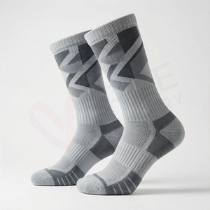Chaussettes de sport pour hommes, motif géométrique, tricotées, respirantes, coton, polyester, élasthanne, style sport d'été - Product Image 3