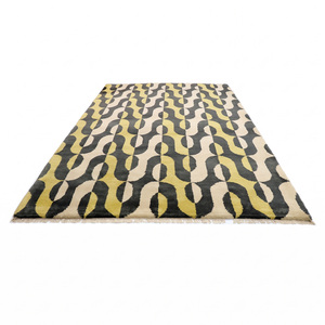 Alfombra de Lana con Patrón de Cadena en Amarillo Mostaza, Carbón y Marfil, Alfombra Moderna de Diseño Geométrico con Flecos, Ecológica, Antideslizante y Hecha a Mano - Product Image 2
