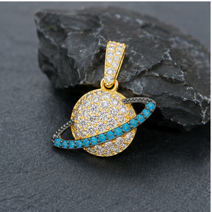Collier Pendentif Personnalisé en Or Massif 10K Hip Hop avec Diamant Naturel, Bijou Tendance pour Soirée, Bling Saturne Pluton, Idéal Cadeau - Product Image 5