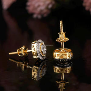 Pendientes de Plata 925 con Moissanita, Baño de Oro, Diseño de Racimo, Redondos 3D, Estilo Hip Hop, para Compromiso, Boda o Aniversario - Product Image 3