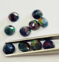 Pierre précieuse naturelle Opale noire de l'usine Rare Gems, taille brillant ronde, facettée, irisée, pierre libre du Rajasthan pour la fabrication de bijoux