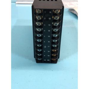 EUROTHERM 808/L1/0/R1/C2/0/QS/(AJHF206)/CE - Équipements et pièces semi-conductrices d'occasion fiables à l'échelle mondiale - Product Image 6