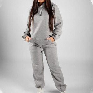 Conjunto Deportivo Gris con Capucha para Mujer, Manga Larga, Corte Holgado, Color Sólido, Ropa Casual de Otoño con Bolsillos Laterales y Cierre con Cordón - Product Image 1