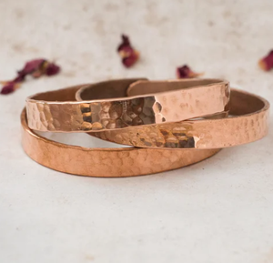 Pulsera Magnética de Cobre Sólido con Corazón Coronado Estilo Claddagh Minimalista, Joyería Metálica de Moda con Diseño Exquisito - Product Image 6