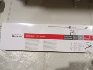 กรรไกรผ่าตัด HARMONIC 1100 รุ่นไฟฟ้า คลาส II สำหรับใช้ในโรงพยาบาล ผลิตจากสแตนเลส - Product Image 1