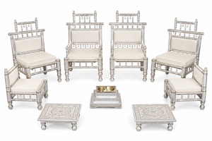 Sillas elegantes para mandap de boda estilo americano, sillas para vidhi de boda con aspecto real, sillas para mandap de boda indias a precios de mayorista para eventos en EE. UU. - Product Image 6