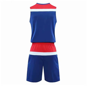 Ensemble de vêtements de sport pour hommes de haute qualité, personnalisé, respirant, en polyester, approuvé BSCI, maillots imprimés par sublimation, vente en gros - Product Image 3