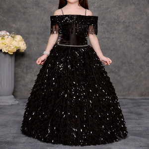 ชุดราตรีปักเลื่อมสีดำแบบเปิดไหล่สำหรับเด็กผู้หญิง |   ชุดเดรสวันเกิดดีไซน์หรูหราประดับพู่ระยิบระยับ |   แบรนด์ OEM - Product Image 1