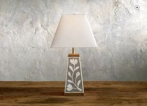 Lámpara de Mesa de Alta Calidad con Incrustaciones de Hueso y Madreperla, Hecha a Mano, para Decoración del Hogar u Hotel - Product Image 1