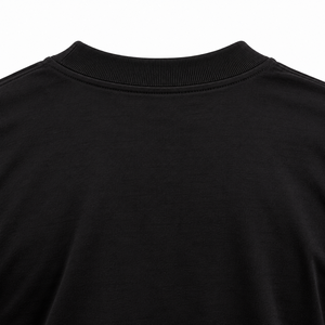 Camiseta negra Iota Phi Theta para hombre, camiseta con gráfico de escudo dorado y letras griegas, camiseta de manga corta con cuello redondo, camiseta informal de fraternidad - Product Image 5