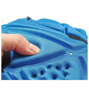 Casque de rugby américain de haute qualité en gros, casque rembourré souple pour la protection des uniformes de football américain - Product Image 4