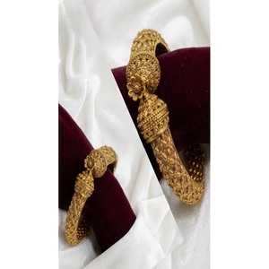 Radiant Gold Plated Flower Pattern <b>Bangle</b> Bracelets <b>Set</b> For Women Wedding Vintage Style Alloy Jewelry - Product Image 1
