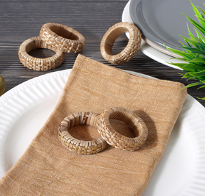 Anneau de serviette en rotin tressé, design simple et minimaliste pour la décoration de table de Noël et l'usage quotidien - Product Image 1
