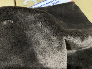 Soft Plush <b>Fabric</b> 100% Polyester <b>Medium</b> Weight Knitted Brushed Sueded Plain Style for Home Textile Blankets Throws - Product Image 3