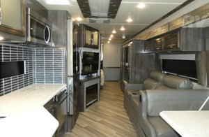 100% Top 2020 2022 2024 Used Luxury RVs Campers Fleetwood Southwind Class a Motorhomes - Product Image 3