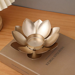 Centre de table décoratif en métal moderne pour table à manger, salon et décoration d'événements - Product Image 1