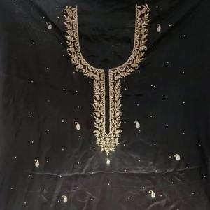 Traje de Fiesta Premium Moderno de Diseño Indio, Sin Coser, Bordado a Mano, Estilo Tradicional - Product Image 3