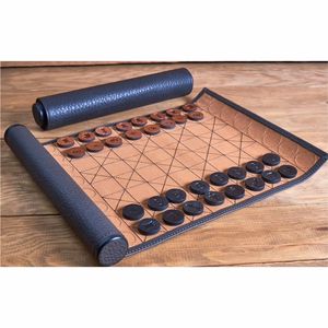 Juego de Ajedrez Staunton de Madera Vintage con Estuche de Almacenamiento de Cuero Sintético - Tablero de Ajedrez Profesional para Torneos, Juegos de Mesa de Alta Gama - Product Image 4