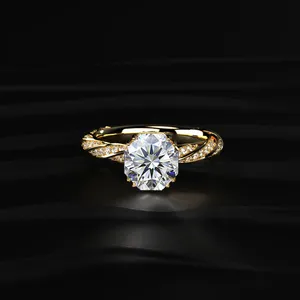 Anillo de compromiso octogonal con diamante solitario y banda pavé retorcida disponible para mujer. Compre directamente de un proveedor indio de confianza. - Product Image 1