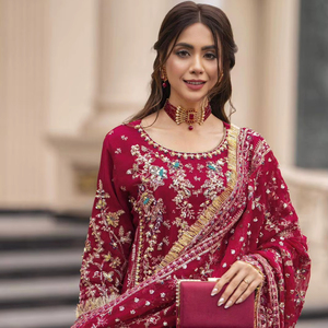 Ensemble de costume luxueux en faux georgette brodé avec pantalon palazzo et dupatta pour femmes - Product Image 1