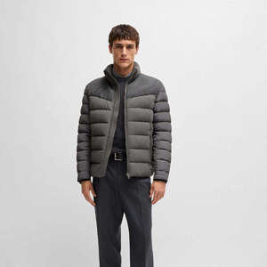 Veste matelassée personnalisée à capuche en patchwork, en polyester recyclé certifié GRS, résistante à l'eau, fabrication OEM - Product Image 3