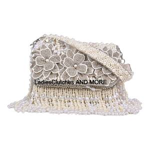 Bolso de mano de terciopelo con borlas, diseño vintage cosido a mano, cremallera, lazo de perlas, flores, bandolera, moda femenina, regalo de boda, India - Product Image 1