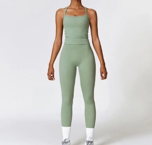 Ensemble de yoga sans manches côtelé respirant coupe ajustée taille mi-haute avec logo frontal pour femme en Spandex/Nylon – Meilleures ventes - Product Image 6