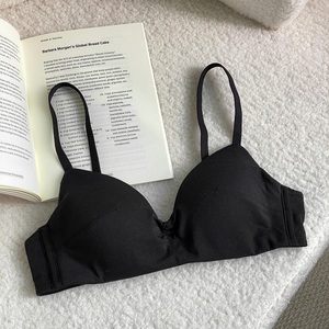 Sujetadores de Soporte Simple para Mujer al por Mayor, Lencería sin Varillas con Tirantes Ajustables - Product Image 3