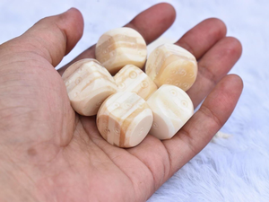 Dés de jeu de société personnalisés 16 mm D6 en os d'ivoire blanc, points circulaires noirs, écologiques, faits à la main, modernes, artisanat naturel en buffle - Product Image 6