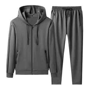 Survêtement pour homme de qualité supérieure, design respirant, style streetwear oversize, provenant du Pakistan. - Product Image 4