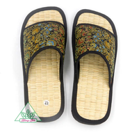 Sandales d'extérieur en herbe marine et cannelle, pour l'été et l'automne, avec semelle intermédiaire en caoutchouc souple massante, design ouvert, sensation propre et fraîche, logo personnalisable, idéales pour les hôtels.