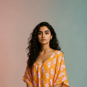 Exquisito Kaftán Midi de Algodón Transpirable con Estampado de Leopardo, Cuello en V, Cintura Alta, Color Rosa, Elegancia sin Esfuerzo - Product Image 1