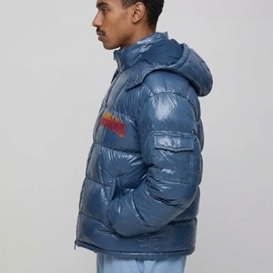 Veste matelassée bleue brillante de qualité supérieure avec logo brodé personnalisé, manteau d'hiver isolé à capuche pour homme, style streetwear - Product Image 3