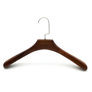 Percha de madera gruesa de alta calidad para ropa masculina con logotipo personalizado, diseño simple, adecuada para armarios y tiendas de ropa. - Product Image 1