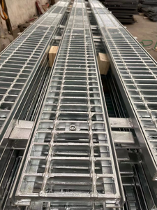 Grilles de drainage antidérapantes en acier galvanisé, résistantes à la corrosion en acier au carbone, design industriel, garantie 1 an - Product Image 6