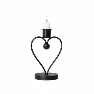 Porte-bougie moderne en métal doré à 4 bras, élégant centre de table incurvé en forme de U pour la décoration intérieure, les mariages et les événements - Product Image 4