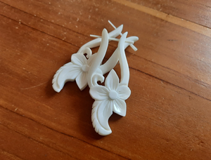 Pendientes de Hueso Blanco Hechos a Mano – Estilo Boho Chic Ligero, Artesanía Natural - Product Image 3