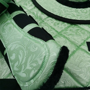 Ensemble de tapis de selle pour chevaux en polycoton personnalisable, couleur brillante, durable, confortable, tissu polyvalent pour l'équitation - Product Image 3