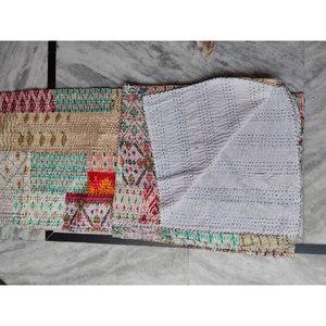 Couverture Kantha patchwork faite à la main, réversible, en coton, pour toutes les saisons, idéale pour la maison, l'hôtel, ou comme cadeau pour elle. - Product Image 3