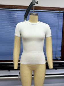 Camiseta negra ajustada acanalada de cuello redondo de alta calidad, camisetas lisas ecológicas para mujer, Camisetas Básicas de cuello redondo - Product Image 6