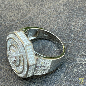 Anillo llamativo de plata 925 con diamante cultivado en laboratorio, diseño circular en espiral totalmente brillante y banda ancha estilo hip hop. - Product Image 2