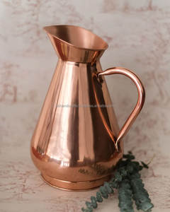 Pichet à eau en cuivre martelé à la main – Carafe de service vintage en métal à bord évasé avec poignée en laiton - Product Image 3
