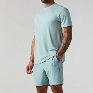 Ensemble T-shirt et short Bermuda pour homme, bleu clair, séchage rapide, couleur unie, vêtements décontractés, taille élastique, tricoté en polyester - Product Image 3