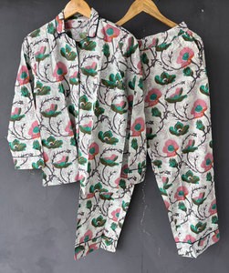 ชุดนอนผ้าฝ้ายพิมพ์ลายลำลองสำหรับผู้หญิง ชุดนอนสองชิ้นที่นุ่มสบาย - Product Image 4
